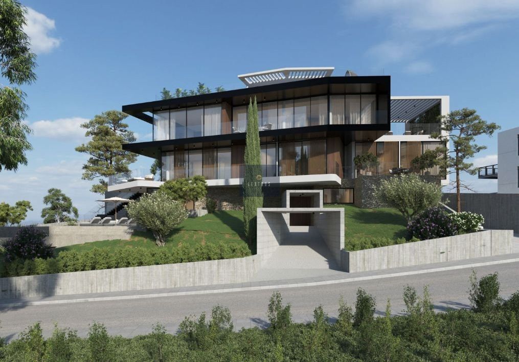 Property photo 3 of 13