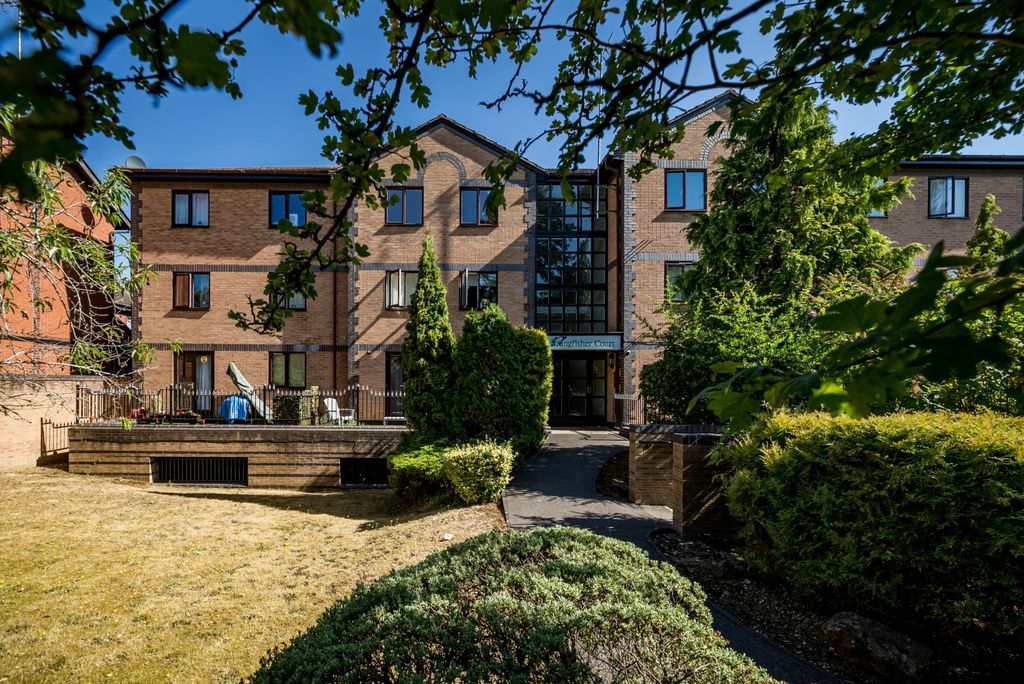 Property photo 1 of 9 Front Of Building