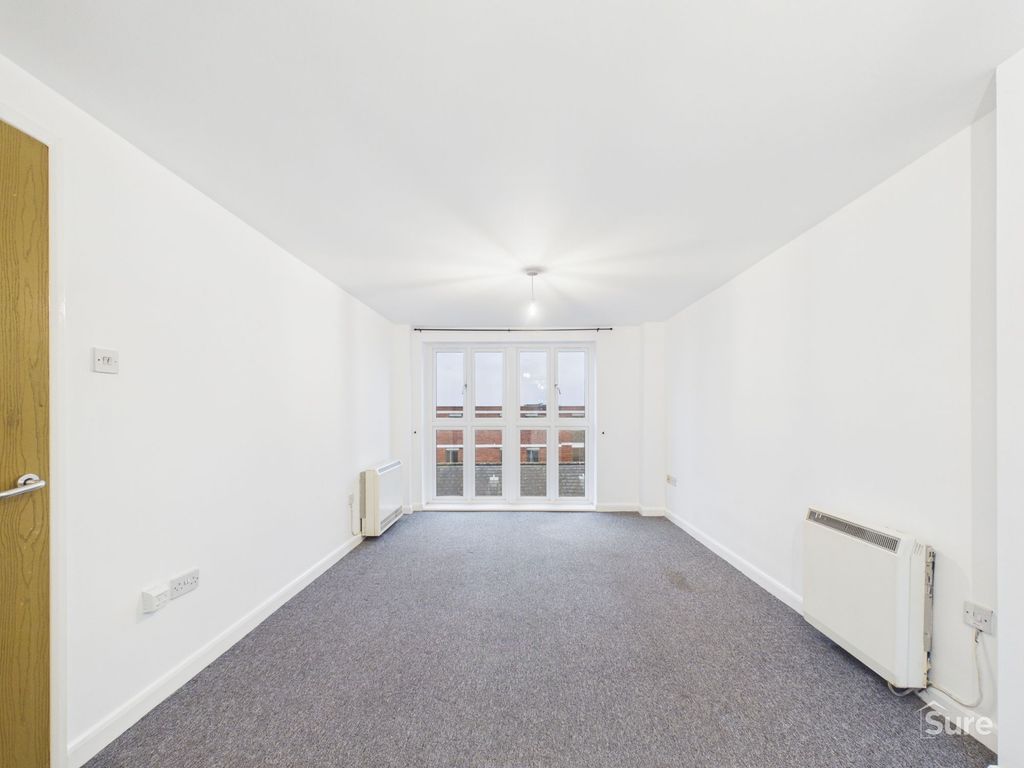 Property photo 2 of 6