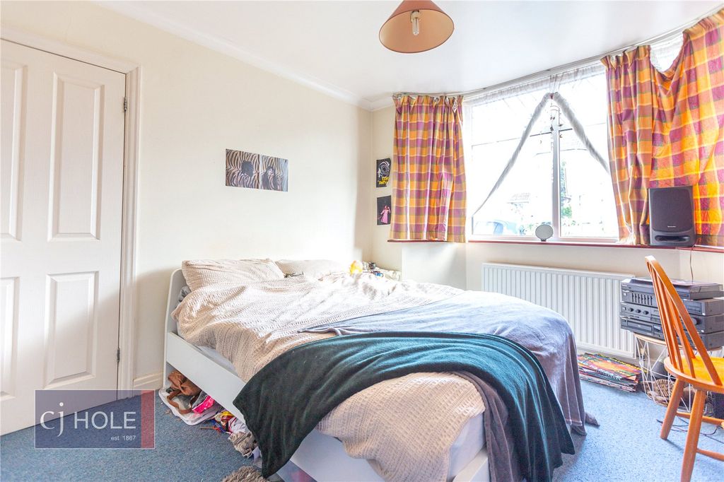 Property photo 2 of 17 Picture No. 21