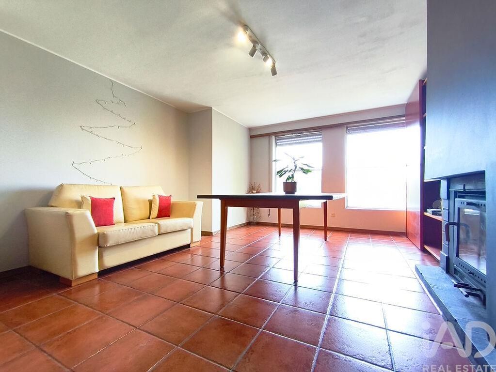 Property photo 3 of 35