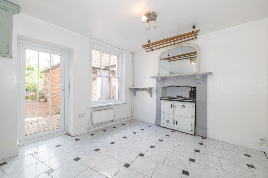 Property photo 3 of 14 Picture 3