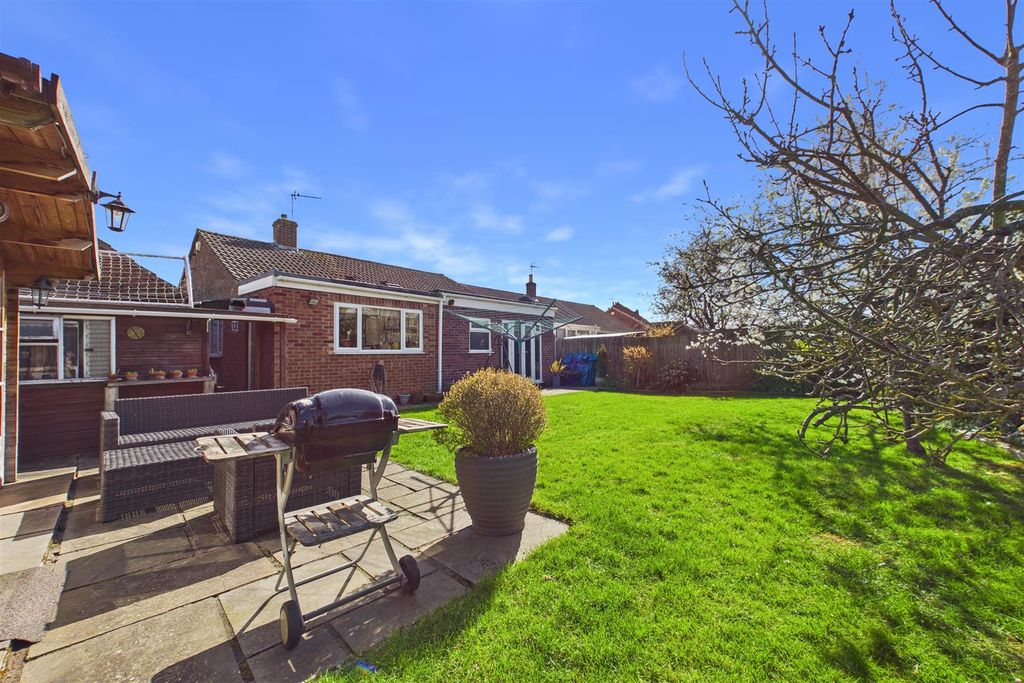 Property photo 1 of 15 Cam04235G0-Pr0156-Still012.Jpg