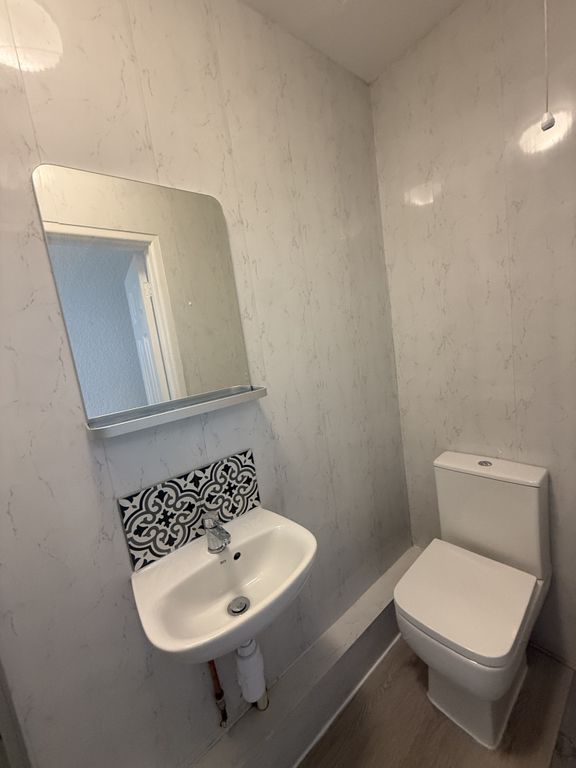 Property photo 1 of 3