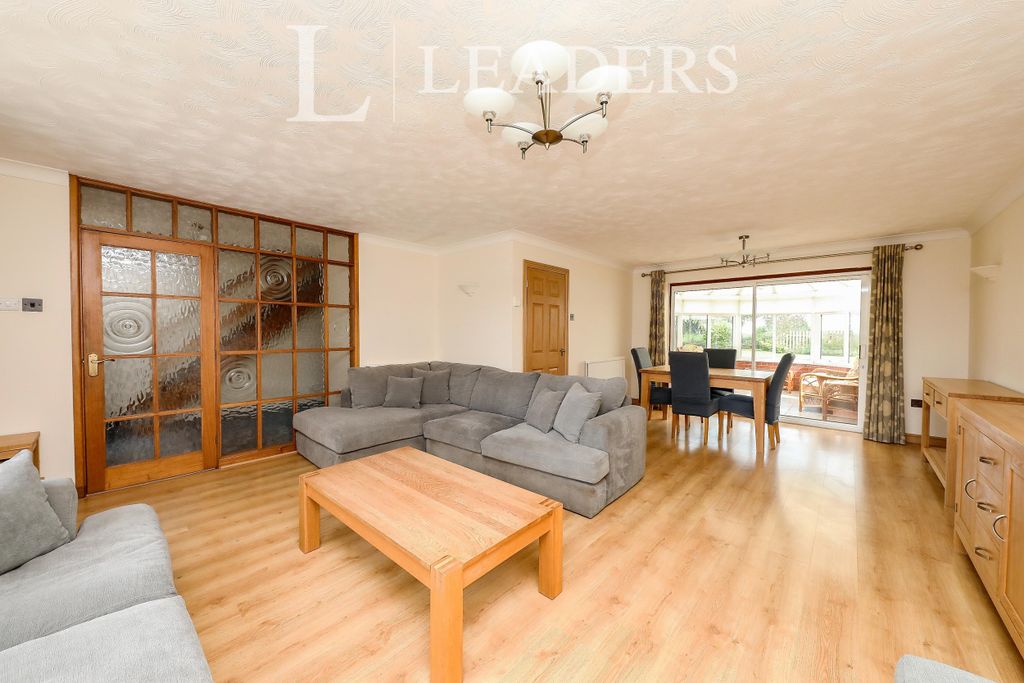Property photo 3 of 10 Living Area