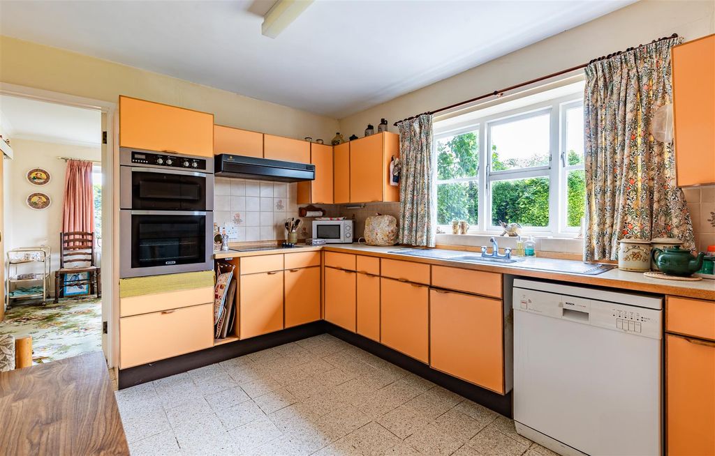 Property photo 3 of 19 Bx1A2083-Hdr.Jpg