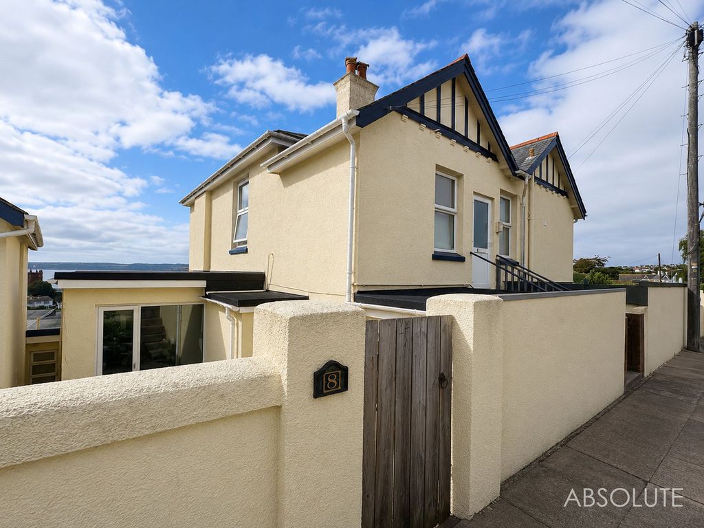 Property photo 1 of 6