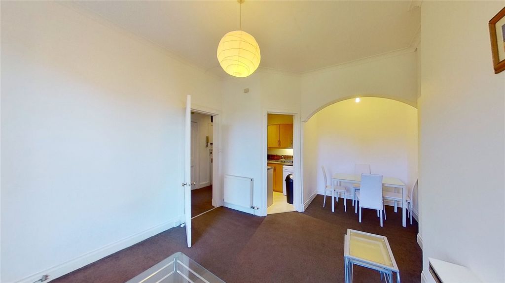 Property photo 2 of 7 Photo 2