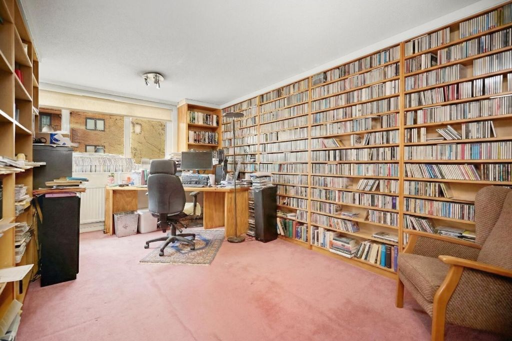 Property photo 2 of 14 Reception Room