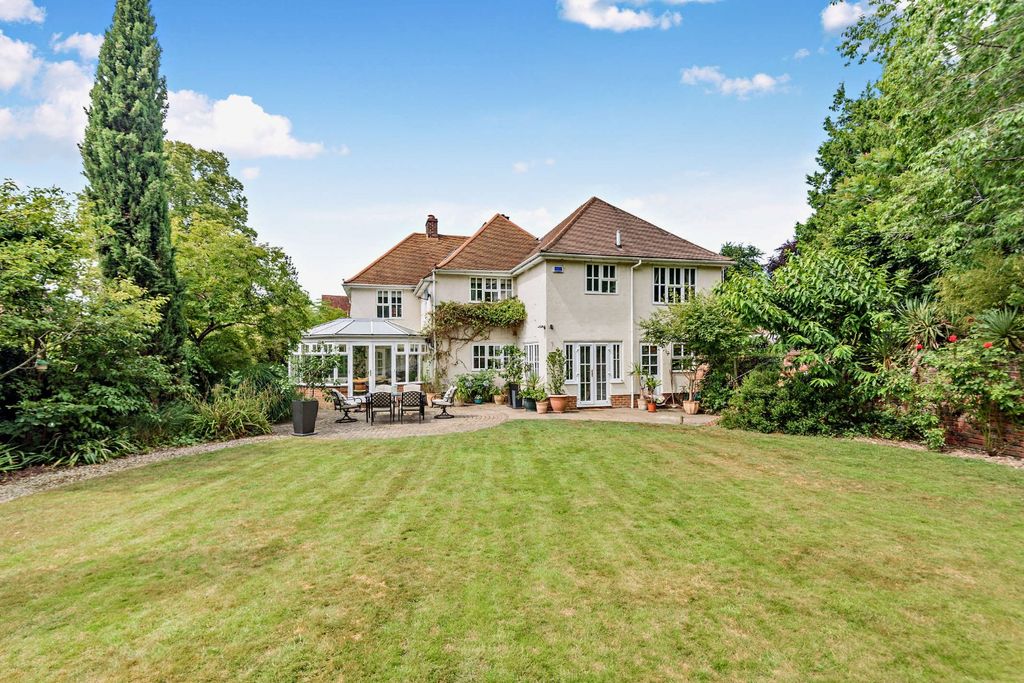 Property photo 2 of 17 Picture 2