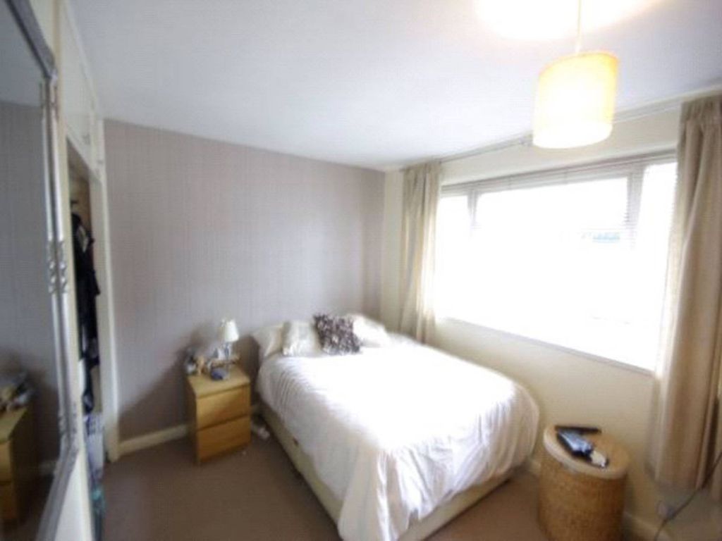 Property photo 3 of 4