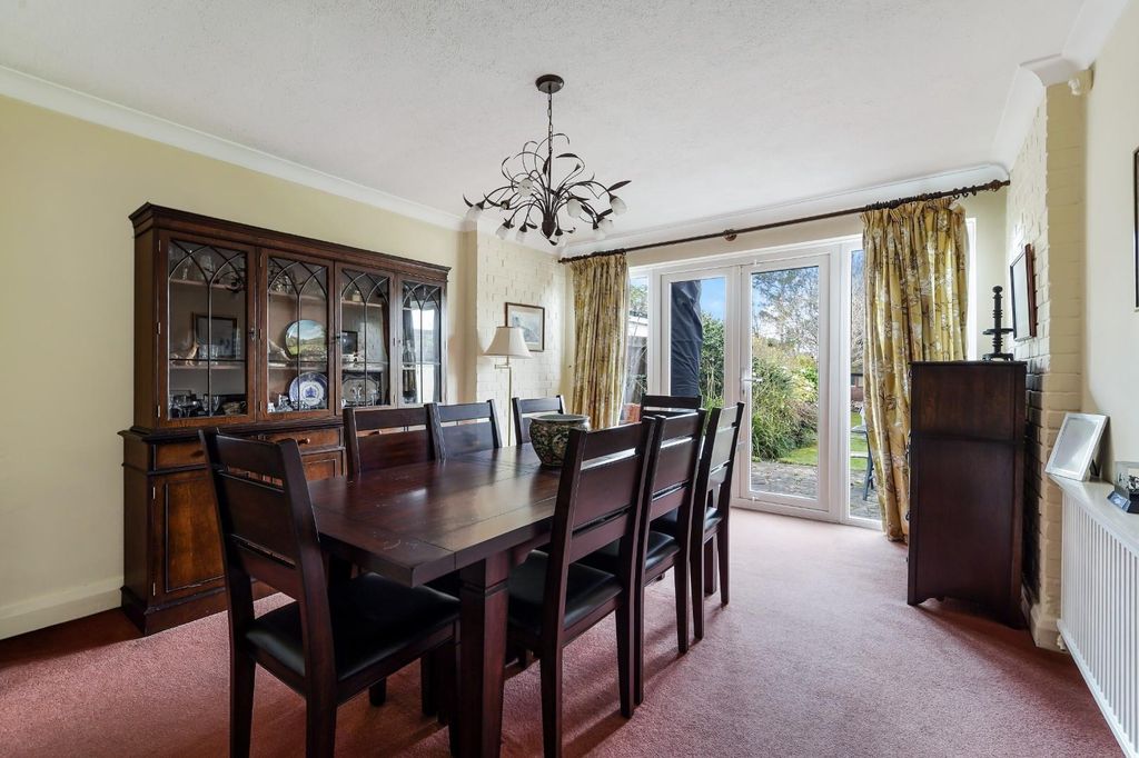 Property photo 3 of 20 Glenwood Road (8).Jpg