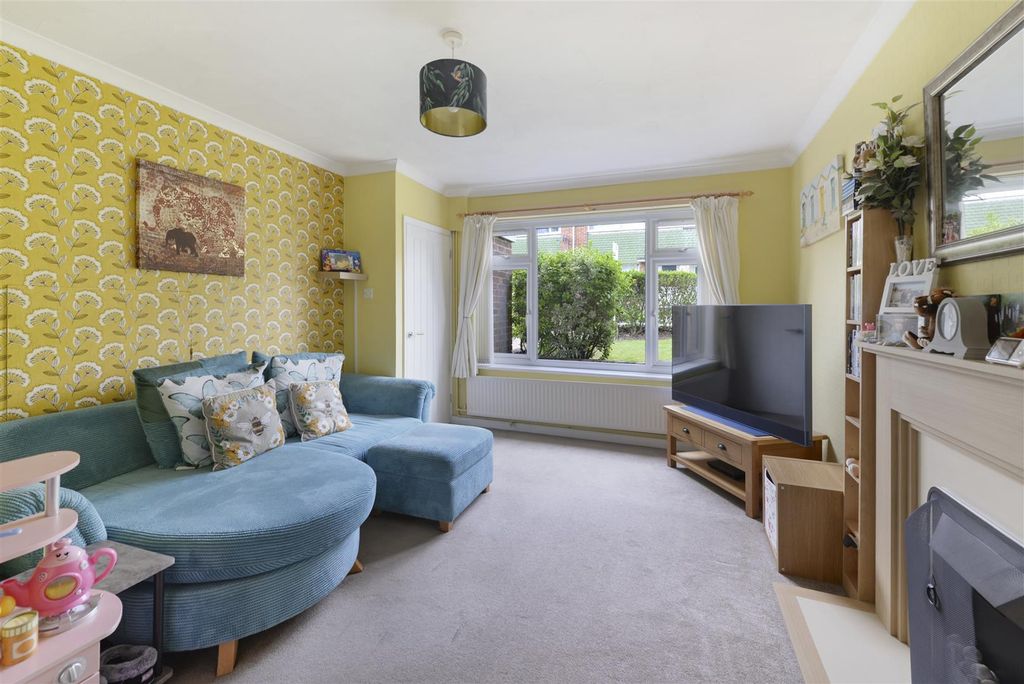 Property photo 2 of 17 05.