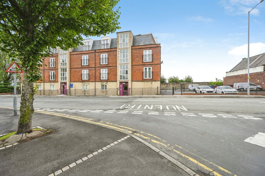 Property photo 1 of 18 Pbox-Img.Jpg