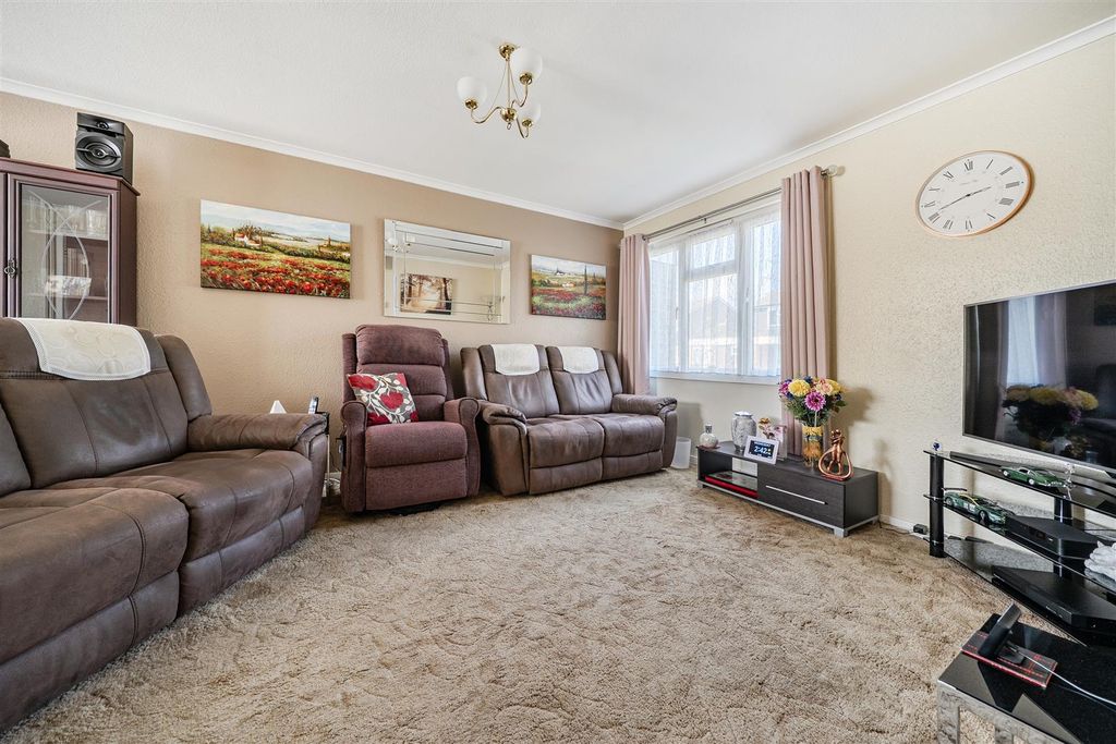 Property photo 3 of 14 1-6A3c3216Ec097-1482595 (7)-1.Jpg