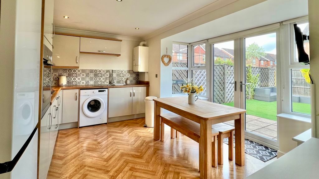 Property photo 2 of 16 Photo 13