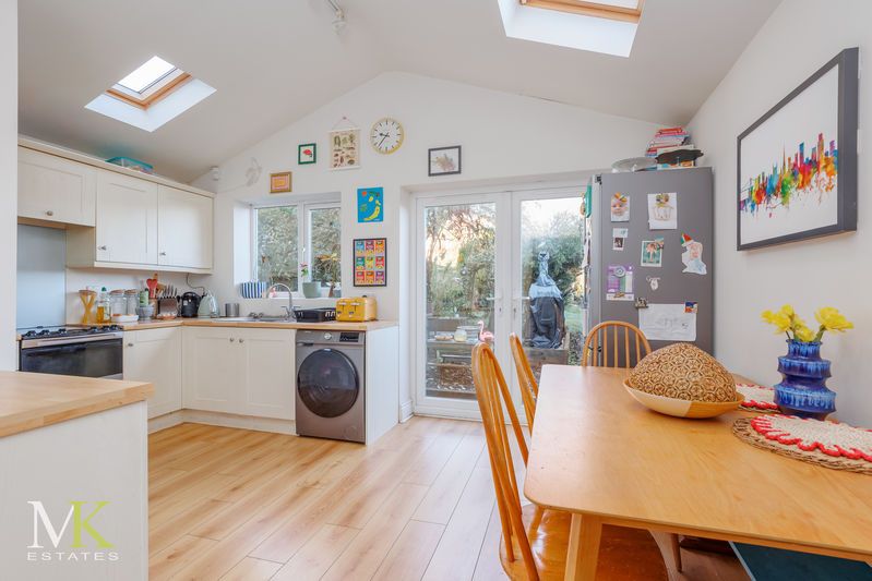 Property photo 2 of 13 Photo 6