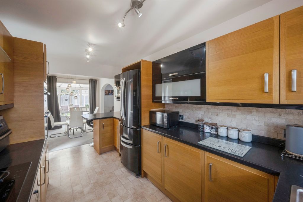 Property photo 2 of 17