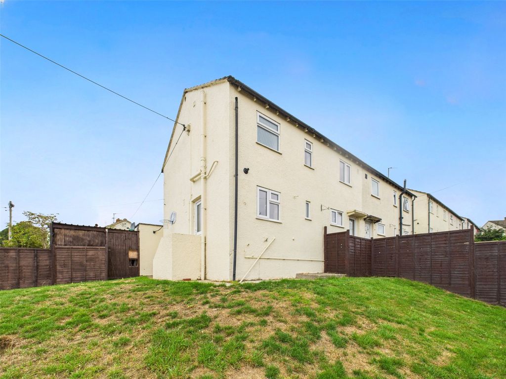 Property photo 1 of 17 Picture No. 11