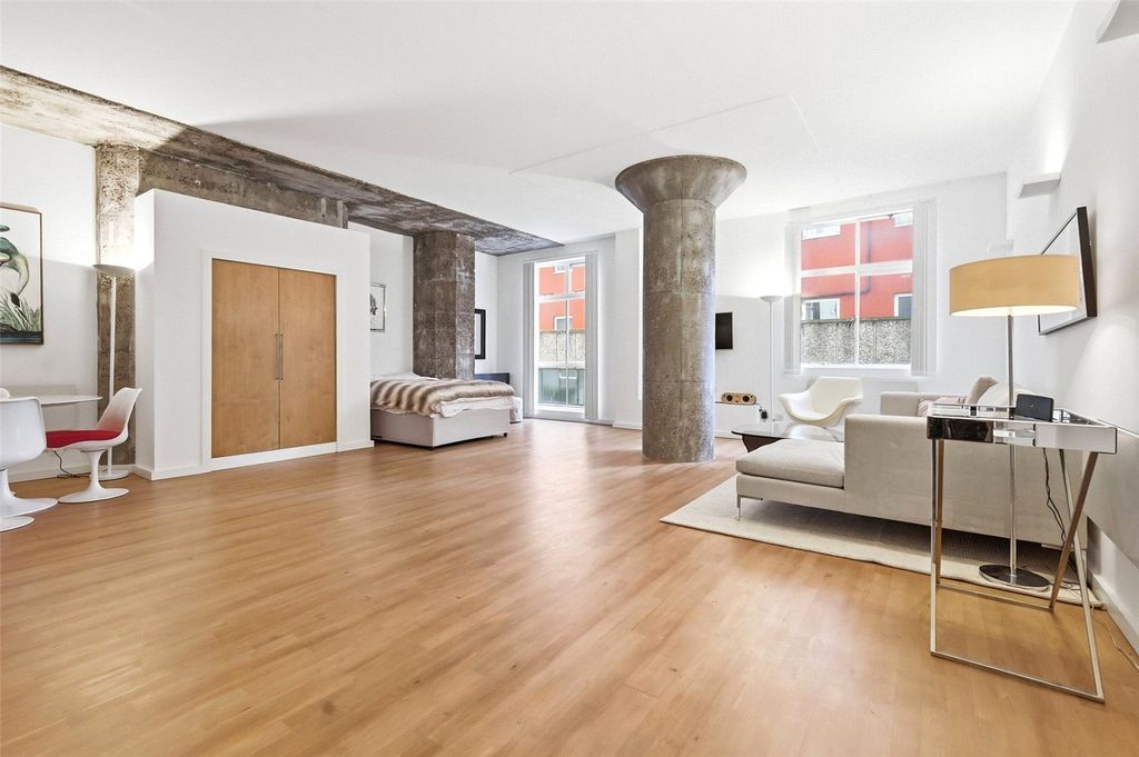 Property photo 2 of 29 Picture No. 05