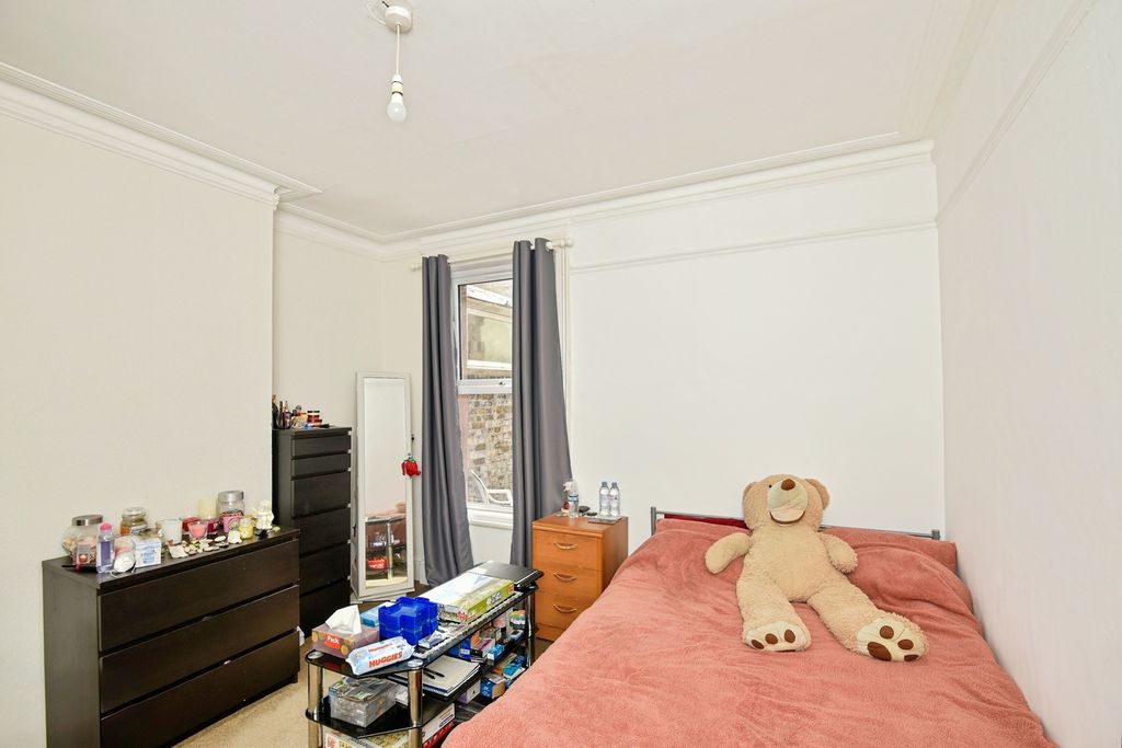Property photo 3 of 17 Photo