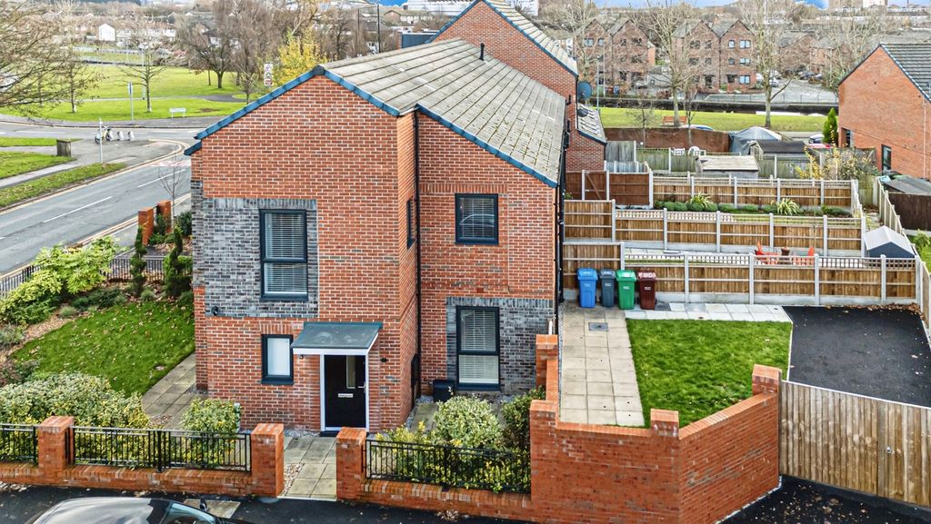 Property photo 1 of 12 Photo