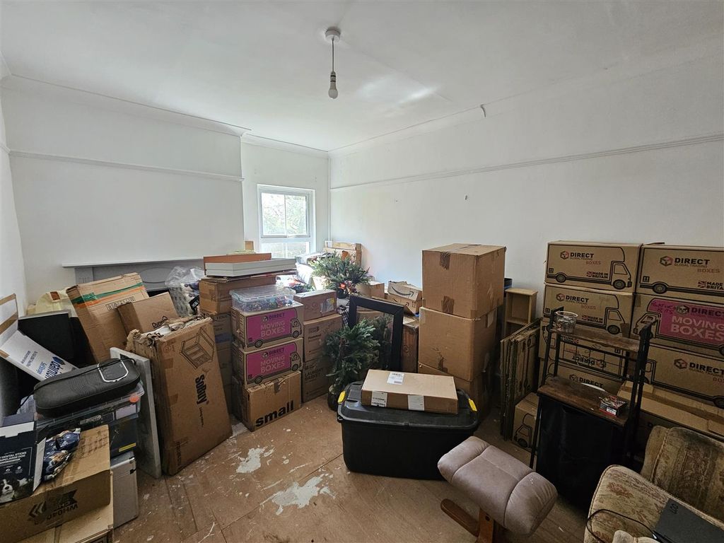 Property photo 3 of 18 Dining Room.Jpg