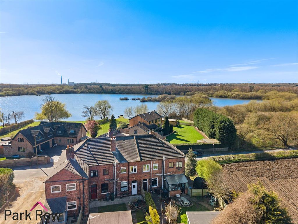 Property photo 2 of 12 Views