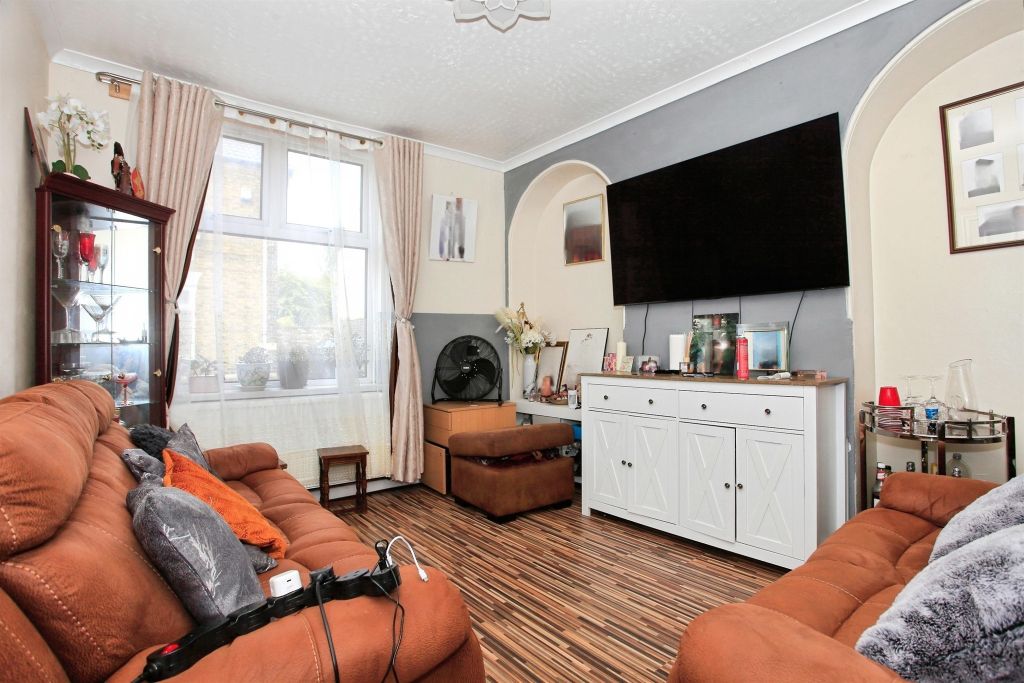 Property photo 2 of 7