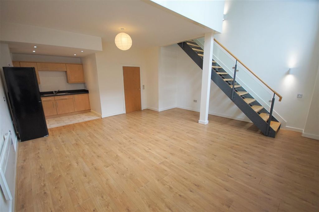 Property photo 2 of 10 Open Plan Living/Kitchen Area