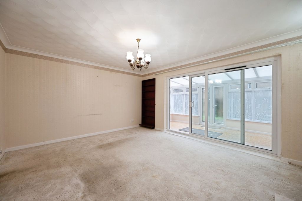 Property photo 2 of 17 Pbox-Img.Jpg