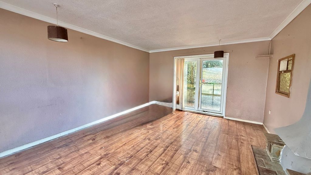 Property photo 3 of 10 Image 3