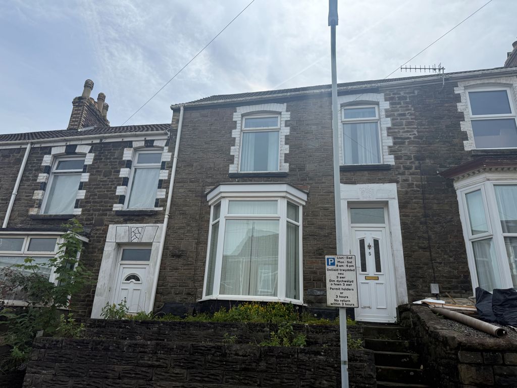 Property photo 1 of 1