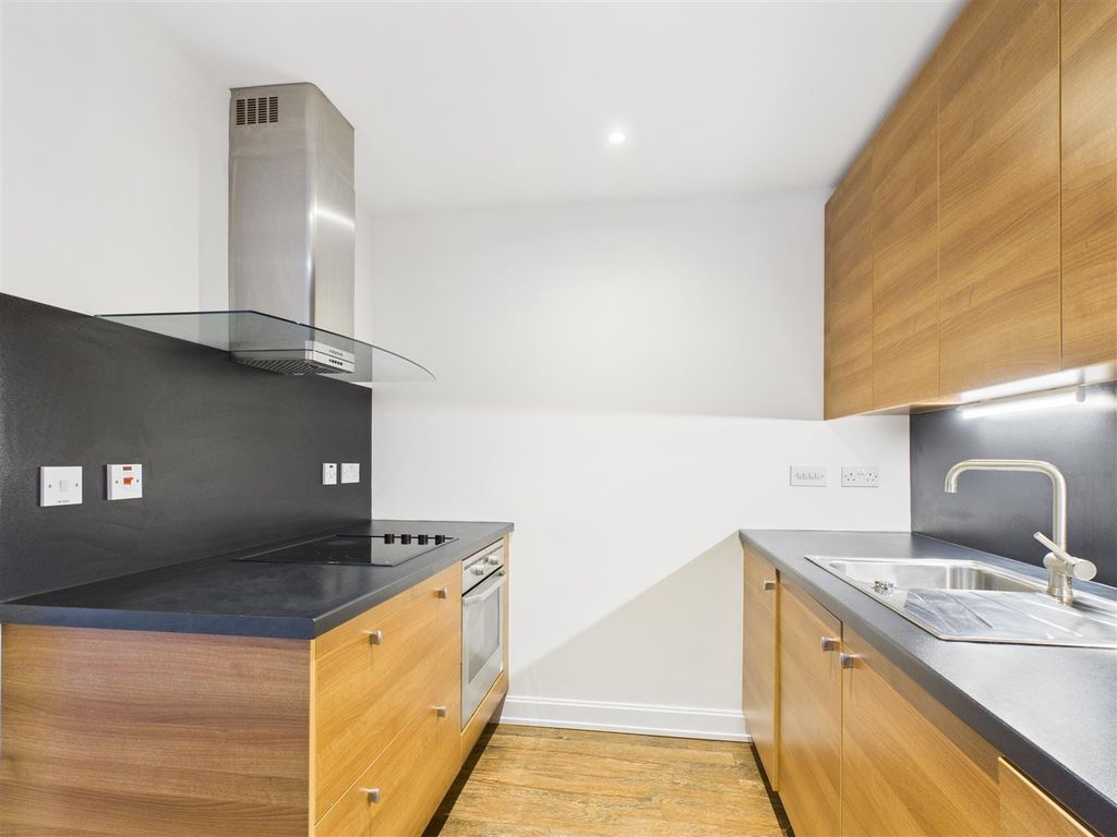 Property photo 2 of 8 Kitchen.Jpg