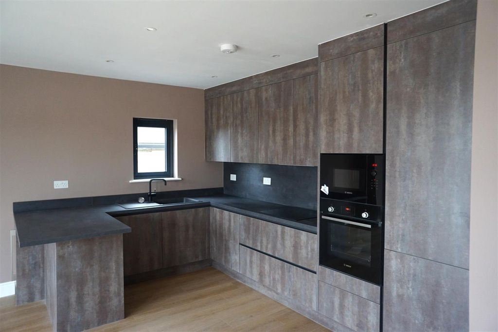 Property photo 2 of 10 Dsc03429.Jpg