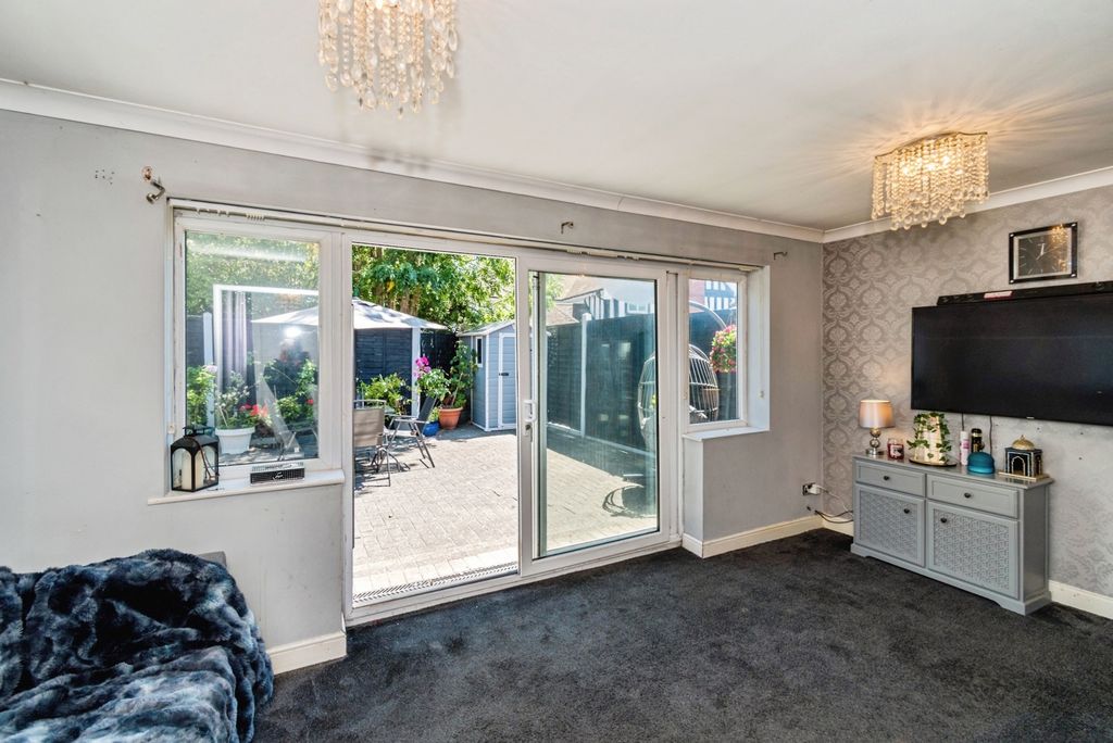 Property photo 2 of 14 Pbox-Img.Jpg