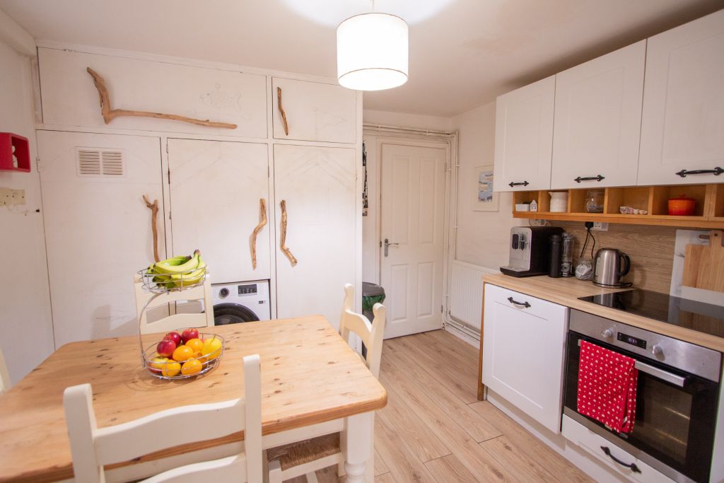 Property photo 3 of 19 Kitchen/Dining Room