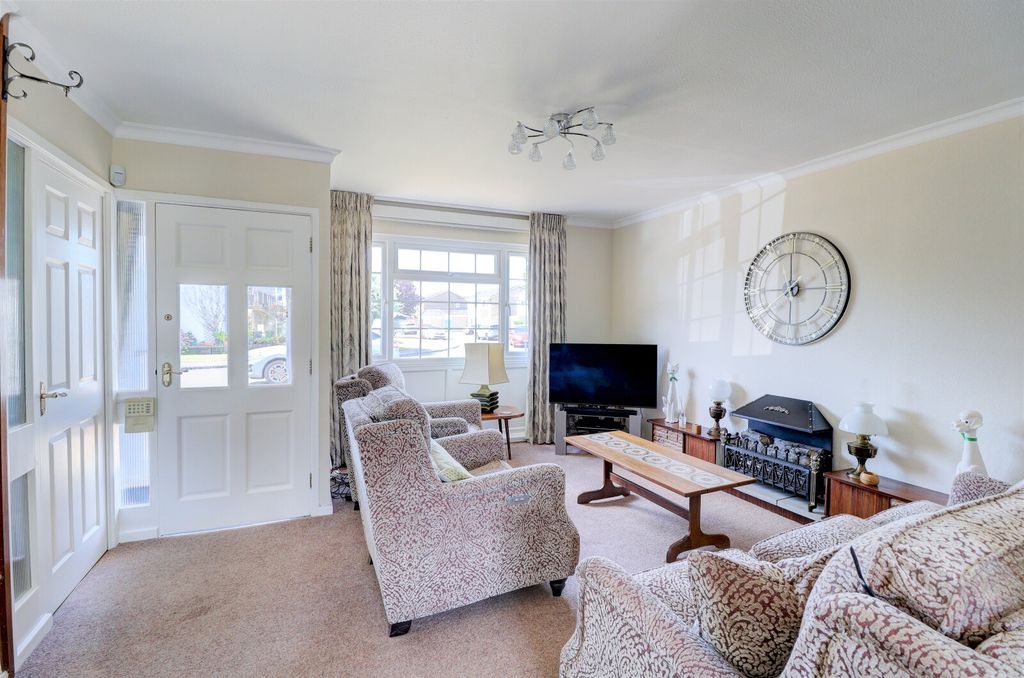 Property photo 2 of 13 Picture No. 02