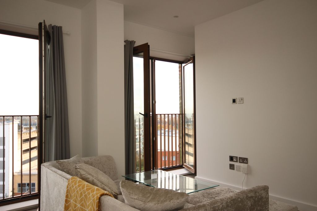 Property photo 3 of 8 Img_9451.Jpg