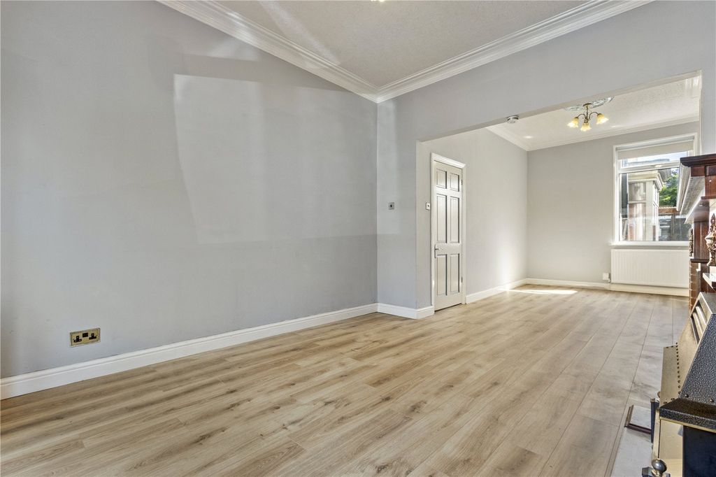 Property photo 3 of 31 Picture No. 36