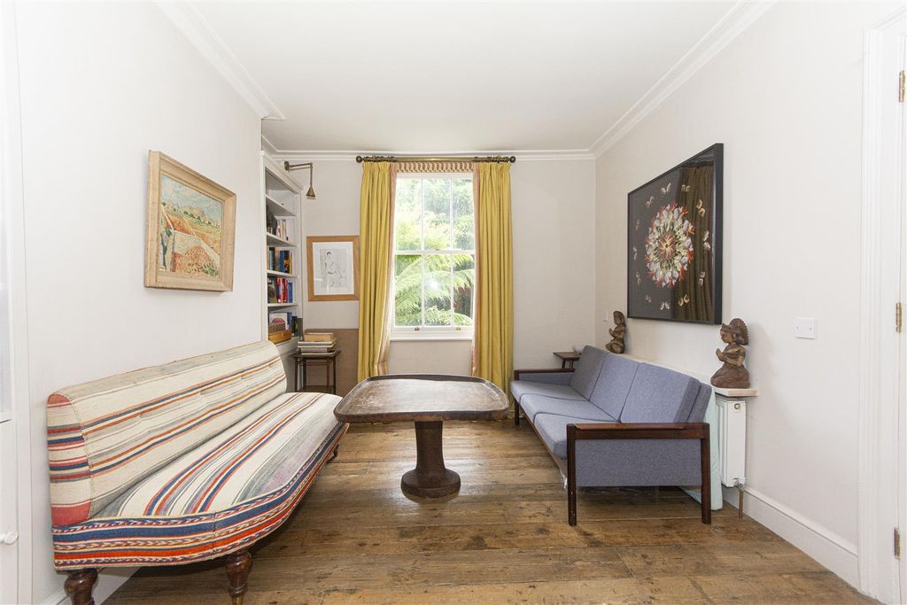 Property photo 3 of 17 Park Walk 31 (14).Jpg