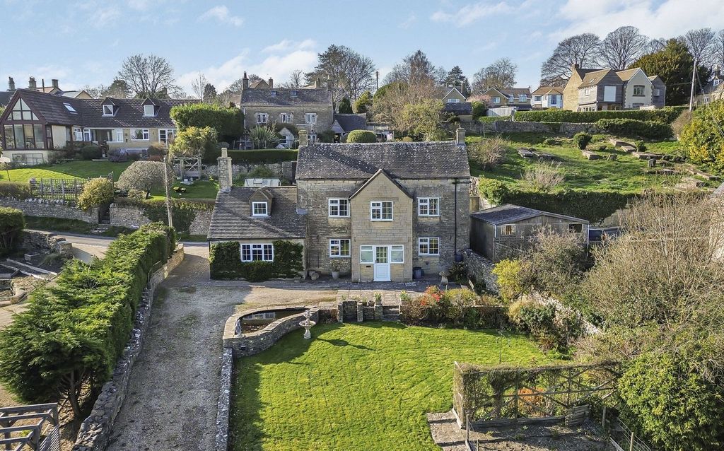 Property photo 1 of 30