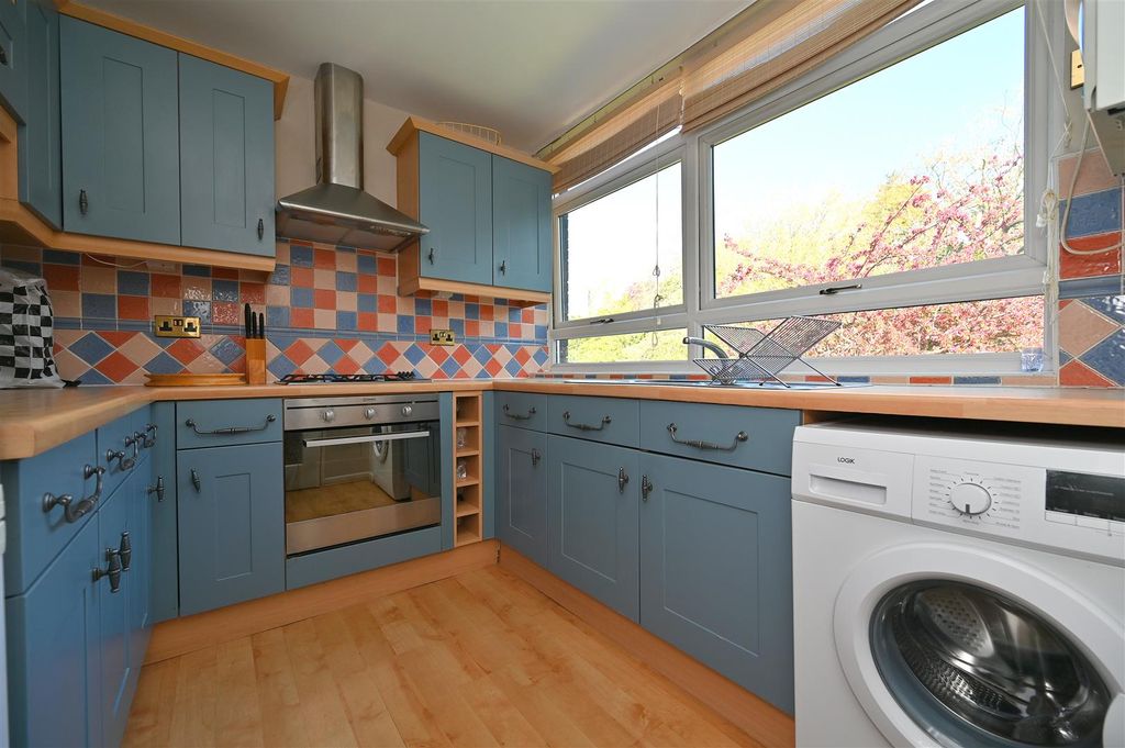Property photo 2 of 16 Kitchen.Jpg