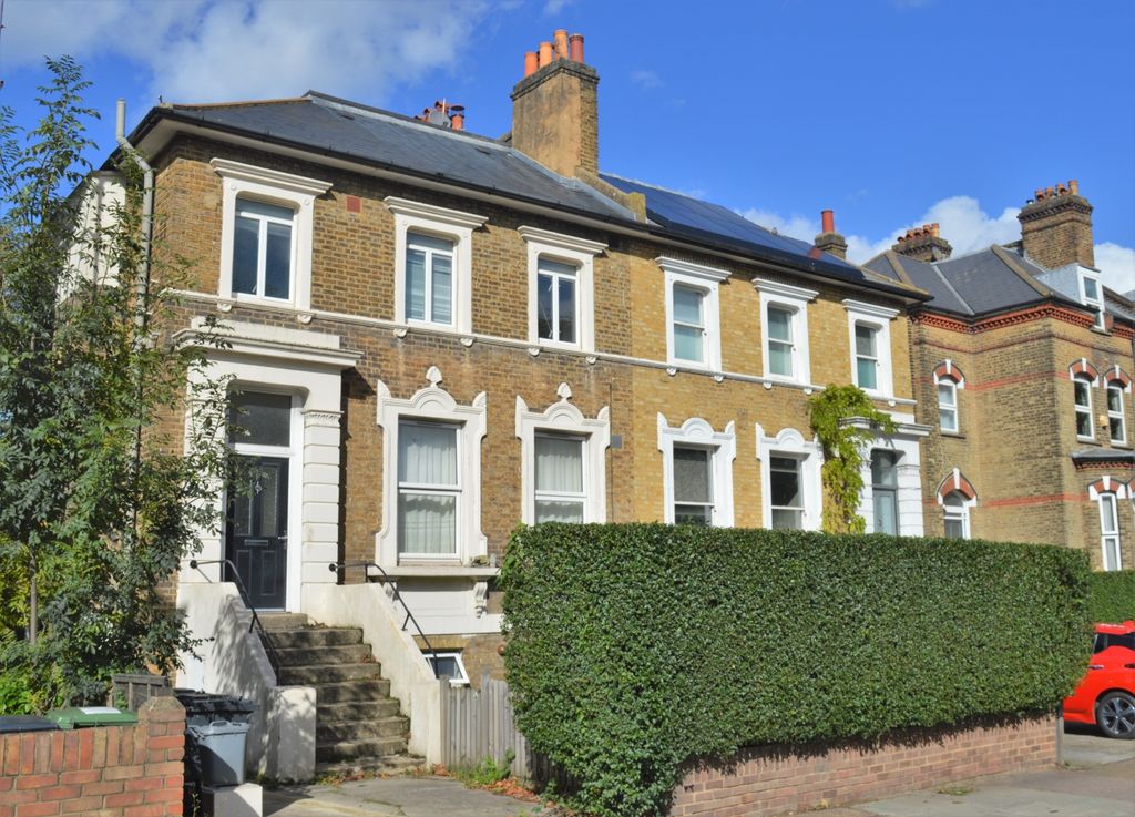 Property photo 1 of 15 External