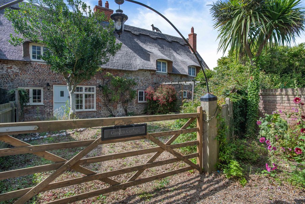Property photo 1 of 13
