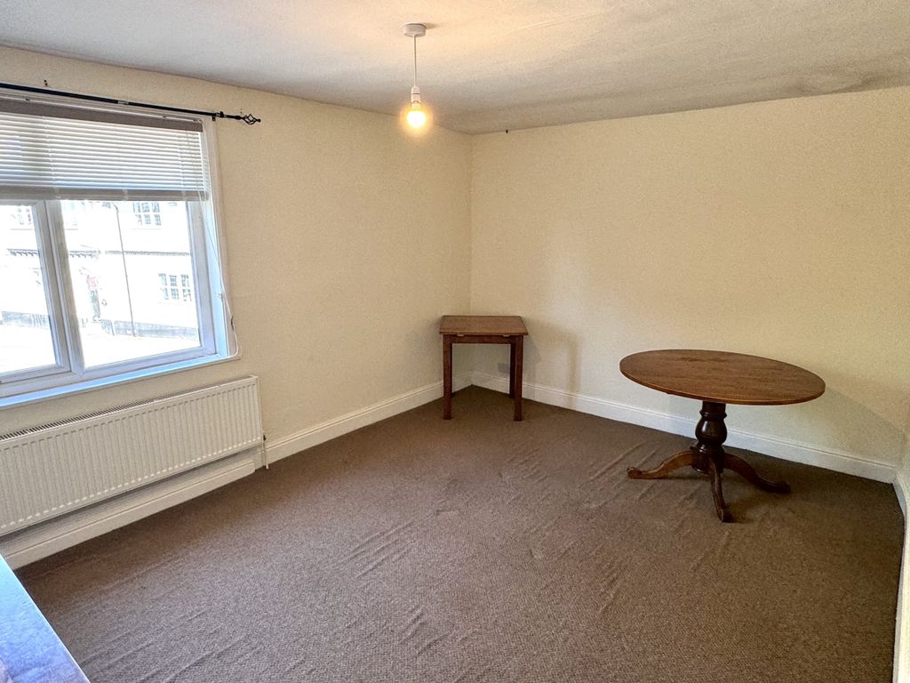 Property photo 3 of 12 Img_5241