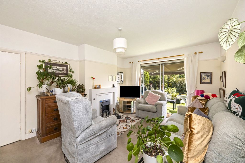 Property photo 3 of 18 Picture No. 12