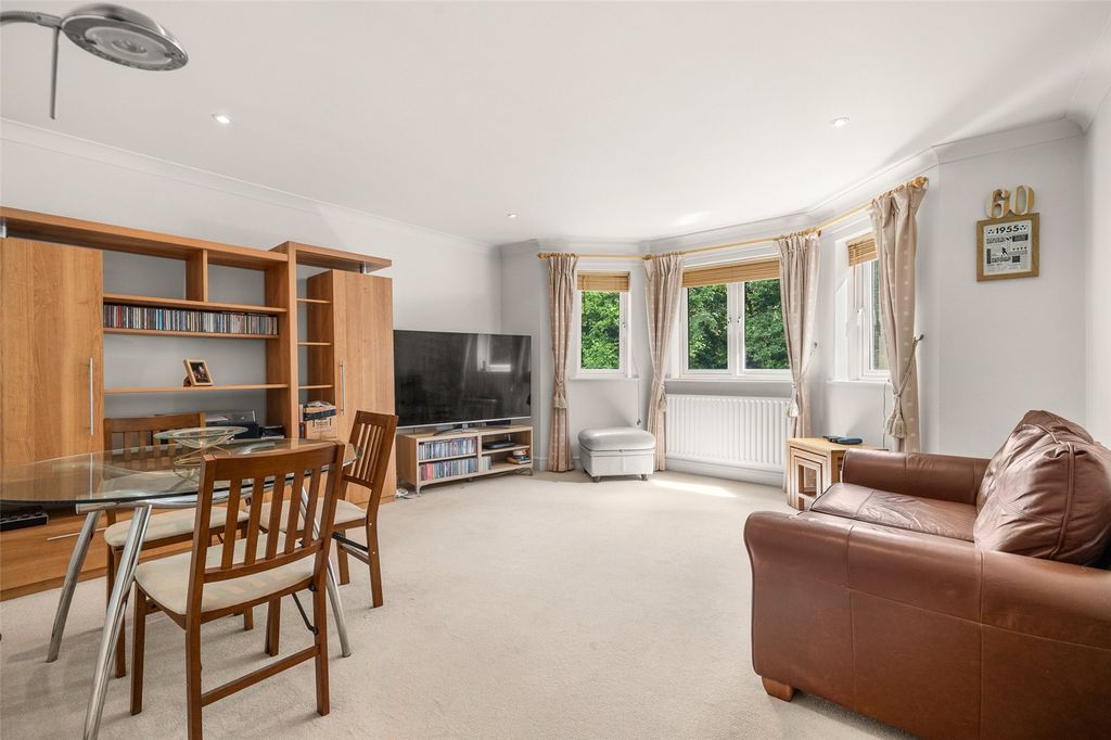 Property photo 2 of 13 Picture No. 08