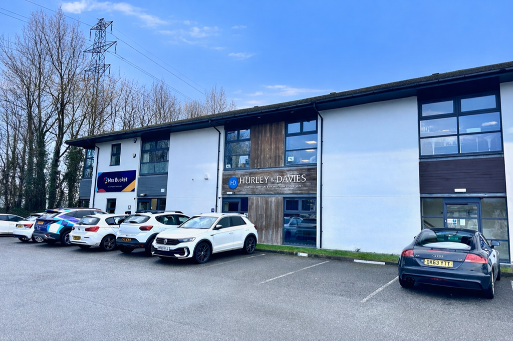 Property photo 1 of 6