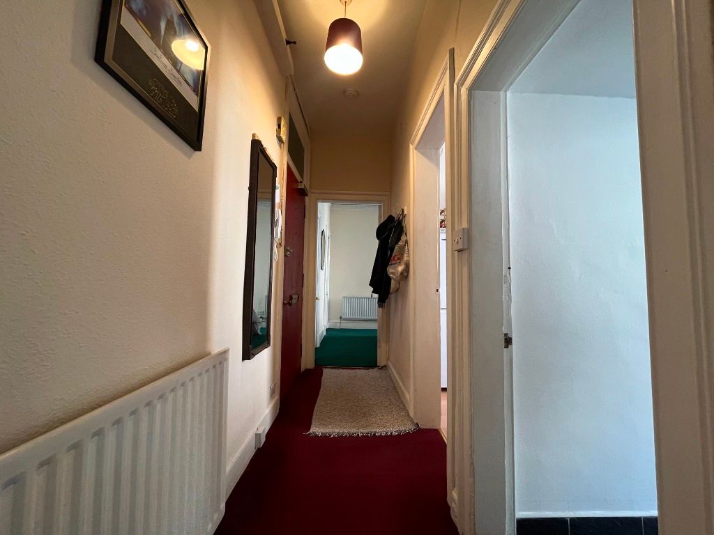 Property photo 3 of 9 Photo 3